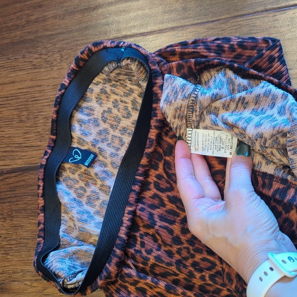 Ribbed leopard bodycon set from Windsor - Picture 6 of 7